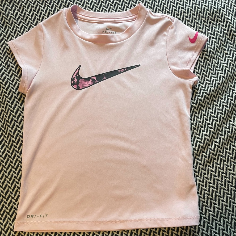 Girls authentic Nike Dry fit athletic shirt